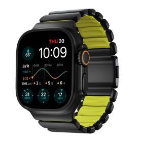 Nomad Stratos Cinturino in Titanio Apple Watch 44/45/46/49 mm Nero/Volt