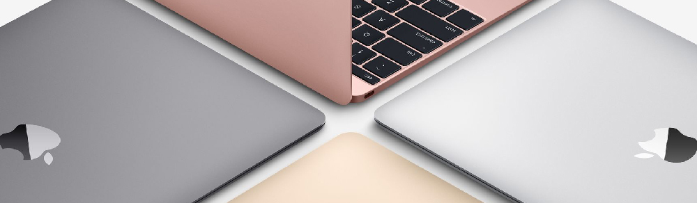 macbook su tavolo